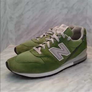 New Balance Classics 996 Green Suede Sneakers Mens 13 MADE IN USA M996GRN M996